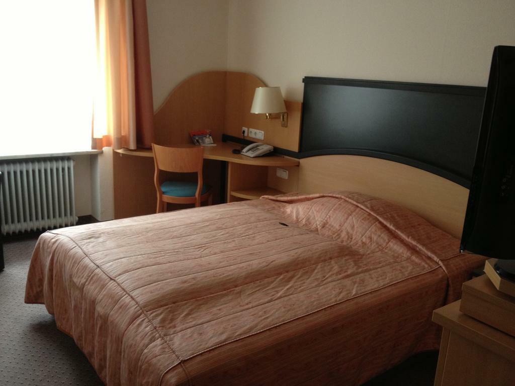 Privat Hotel Riegele 奥格斯堡 外观 照片